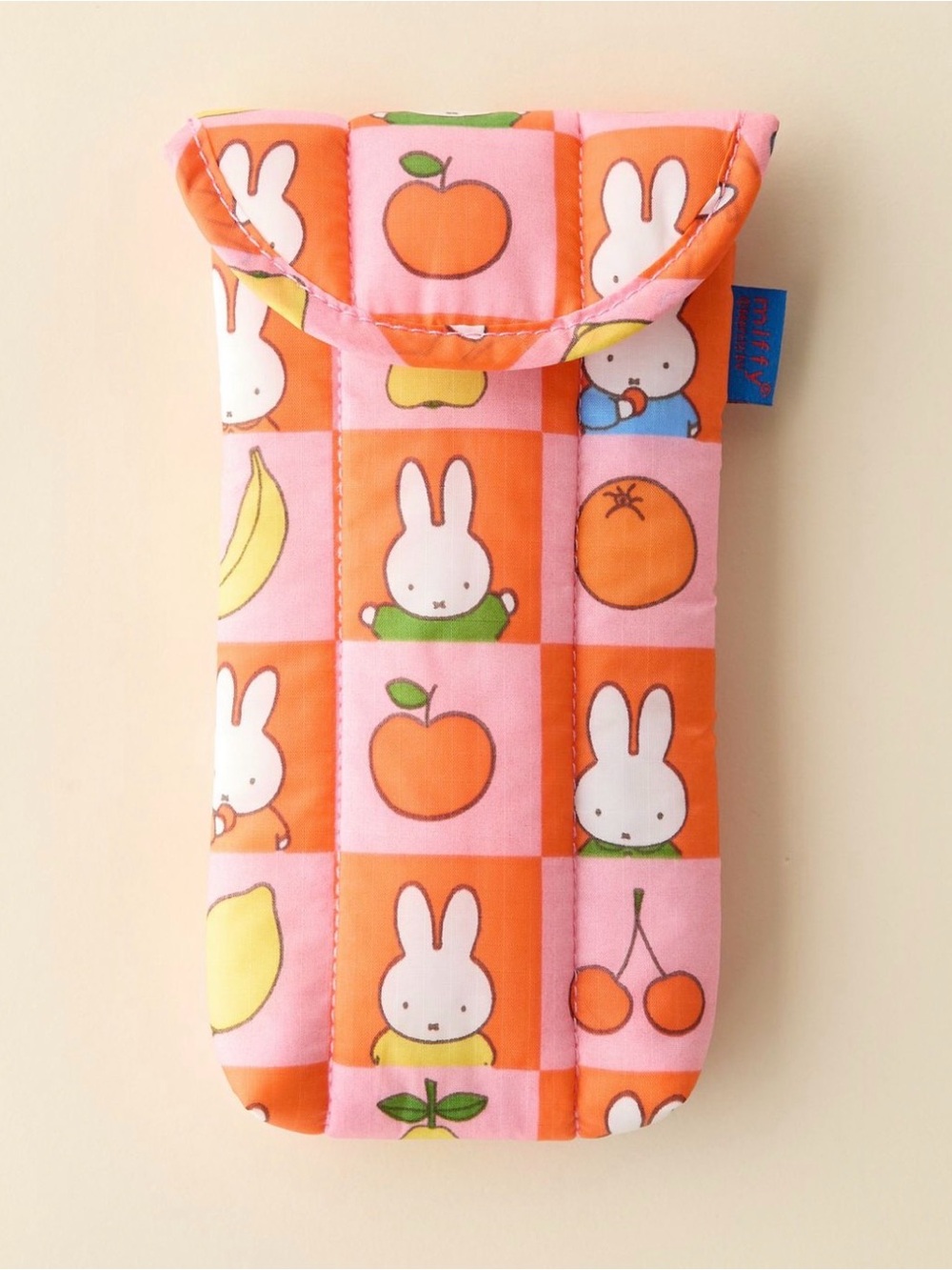 NWT Baggu UO Exclusive Puffy Glasses Sleeve- Checkered Fruit Miffy